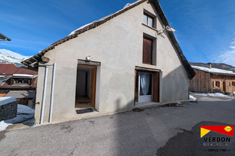 achat appartement allos 04260