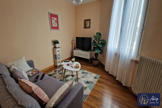 achat immeuble riom-es-mtagnes 15400