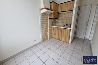 achat immeuble riom-es-mtagnes 15400