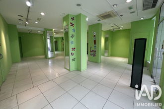 achat localcommercial apt 84400