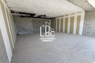 achat localcommercial avrille 49240