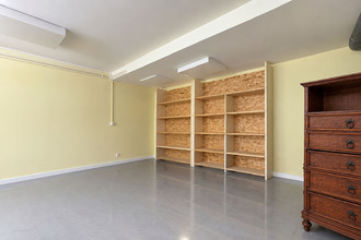 achat localcommercial bges 18000