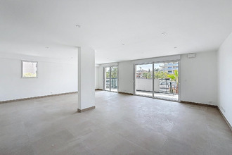 achat localcommercial frejus 83600