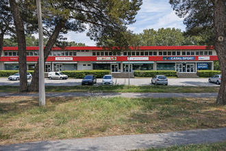 achat localcommercial lattes 34970