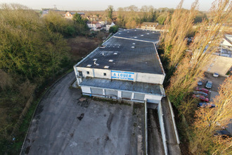 achat localcommercial louvres 95380