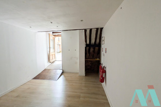 achat localcommercial signes 83870