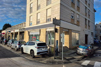 achat localcommercial stes 17100