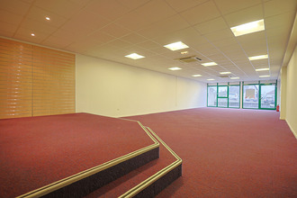 achat localcommercial valmt 57730