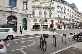 achat localcommercial vichy 03200