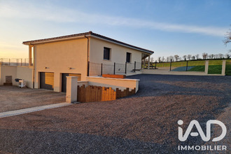 achat maison st-santin-de-maurs 15600