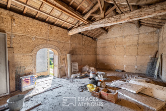 achat maison villeneuve 01480