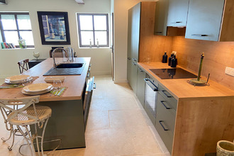  appartement cucuron 84160