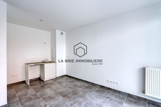 appartement emerainville 77184