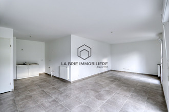  appartement emerainville 77184
