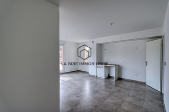  appartement emerainville 77184