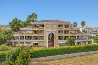  appartement hyeres 83400