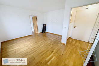  appartement voisins-le-bretonneux 78960