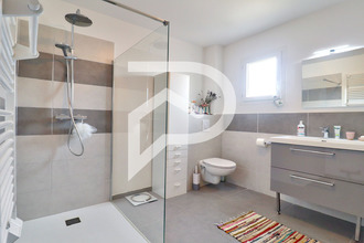  appartement volx 04130