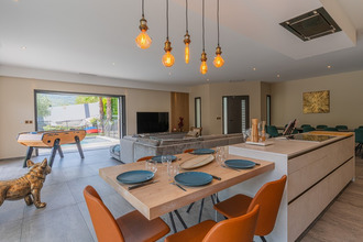  divers sollies-toucas 83210