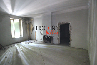  immeuble beaucaire 30300