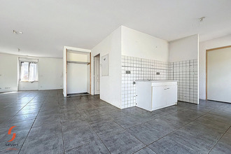  immeuble commentry 03600