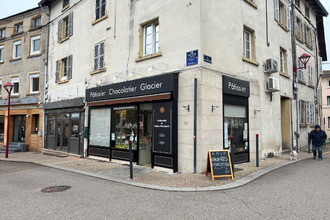  immeuble cours-la-ville 69470