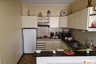  immeuble cucuron 84160