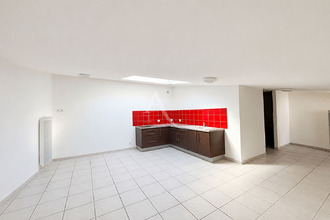  immeuble doue-la-fontaine 49700