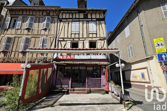  immeuble maurs 15600