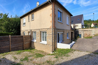  immeuble menilles 27120