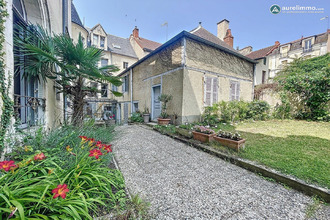  immeuble neris-les-bains 03310