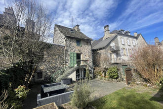  immeuble pleaux 15700