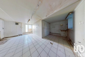  immeuble pleaux 15700