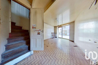  immeuble pleaux 15700