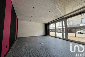  immeuble pouzauges 85700