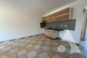  immeuble salernes 83690