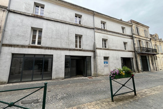  immeuble st-jean-d-angely 17400