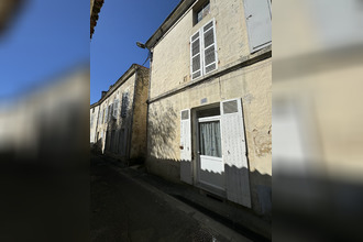  immeuble st-jean-d-angely 17400