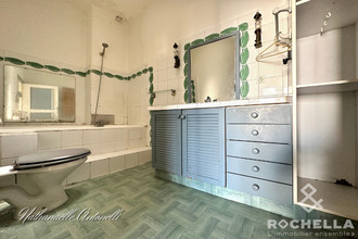  immeuble st-jean-d-angely 17400