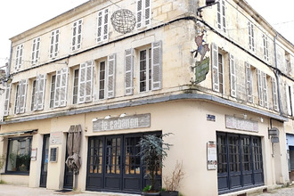  immeuble st-jean-d-angely 17400