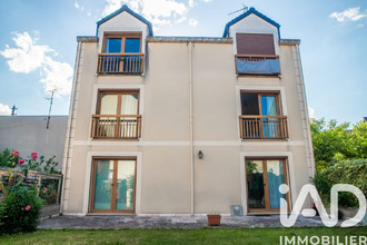  immeuble stains 93240