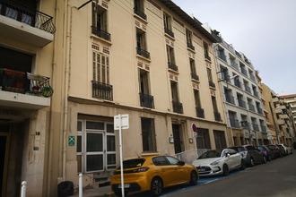  immeuble toulon 83000