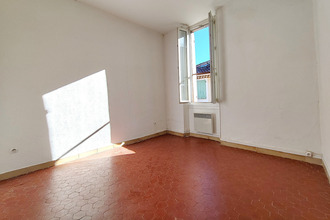  immeuble trets 13530