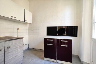  immeuble trets 13530