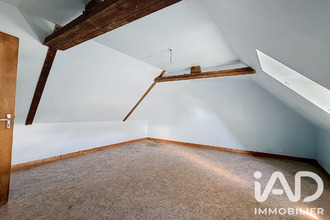  immeuble uzel 22460