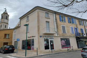  immeuble valreas 84600