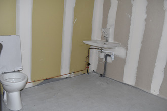  localcommercial airvault 79600