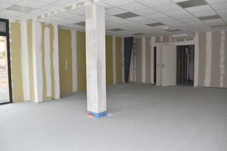  localcommercial airvault 79600