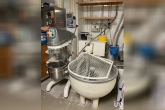  localcommercial aix-en-othe 10160