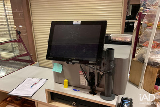  localcommercial aix-en-othe 10160